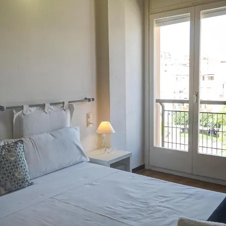 Clarimar Sky Blue By Hello Homes * シッチェス