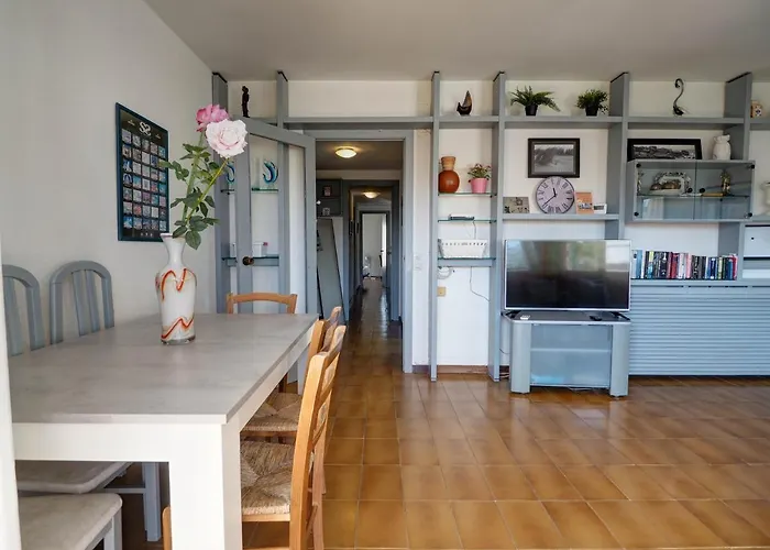 Clarimar Sky Blue By Hello Homes シッチェス